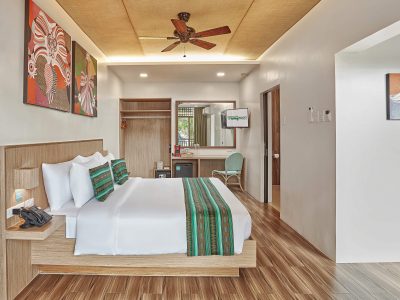 Hardin - King Size Bed (1)